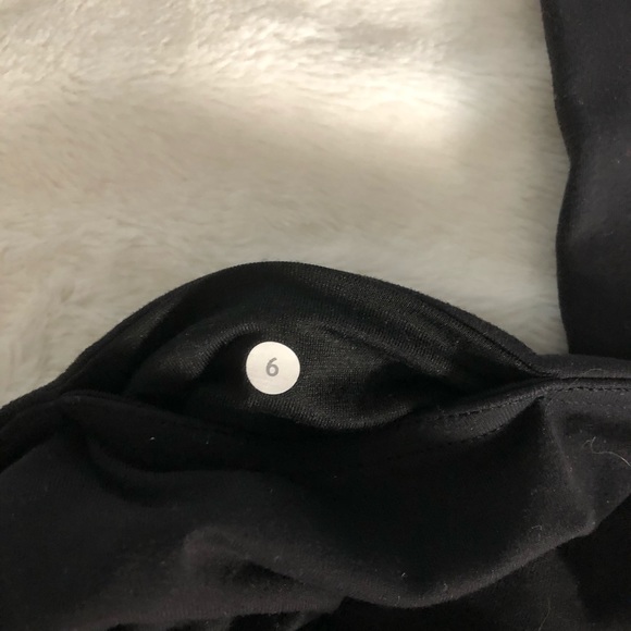 Lululemon black capri leggings - Picture 3 of 4